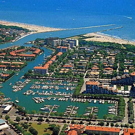 Super Cozy Flat With A Wide Terrace - Beahost * Porto Santa Margherita di Caorle