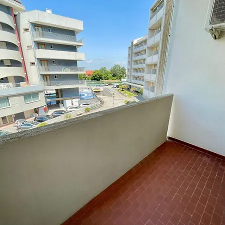 Super Cozy Flat With A Wide Terrace - Beahost